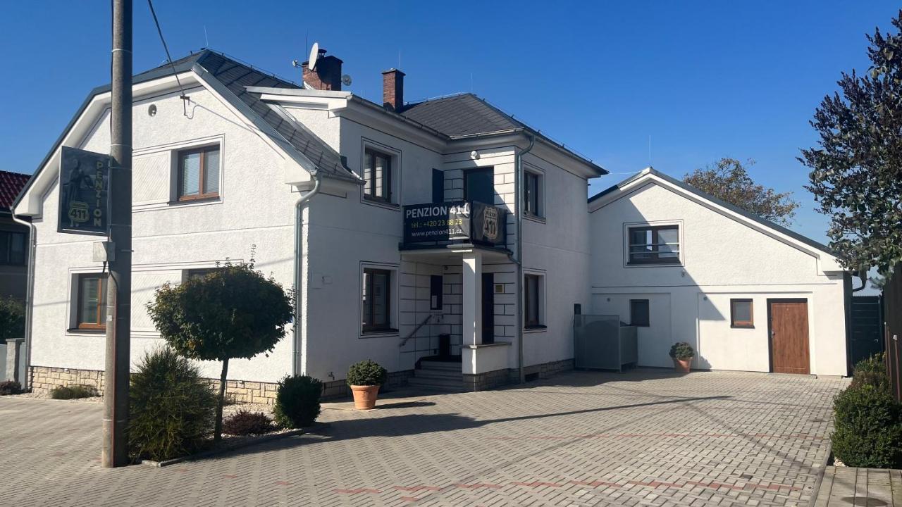 Penzion 411 Solnice Exteriör bild